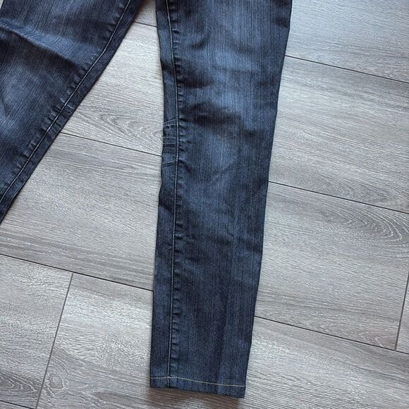SM204 Guess mid rise skinny jeans - Picture 5 of 11